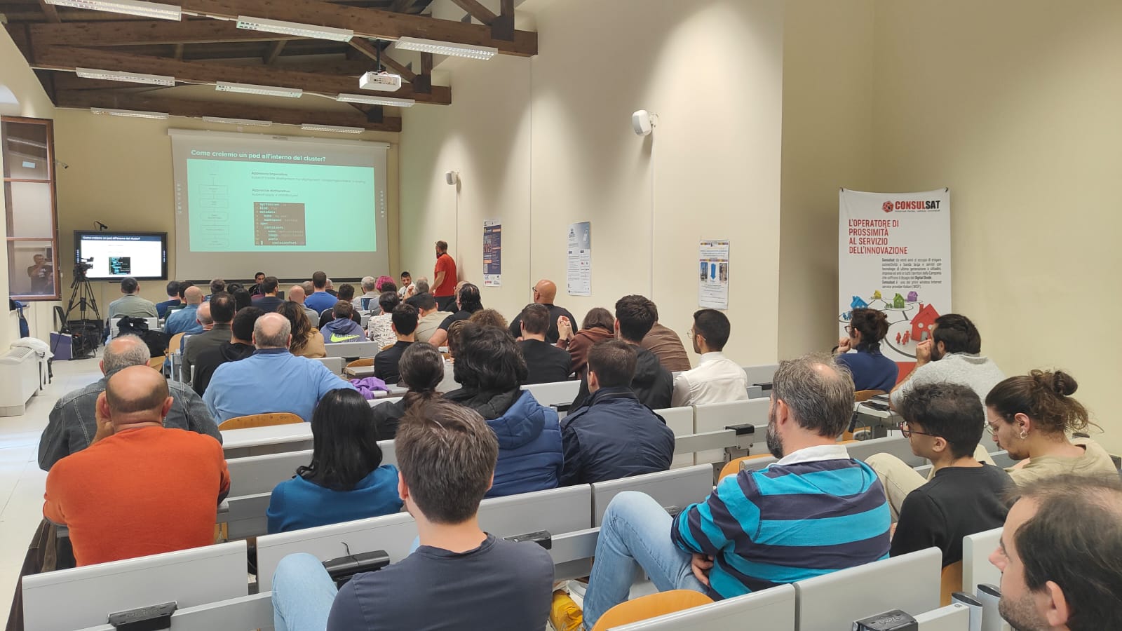 Benevento| Linux Day 2023: grande partecipazione per l’evento dedicato alla tecnologia e alla cultura libera