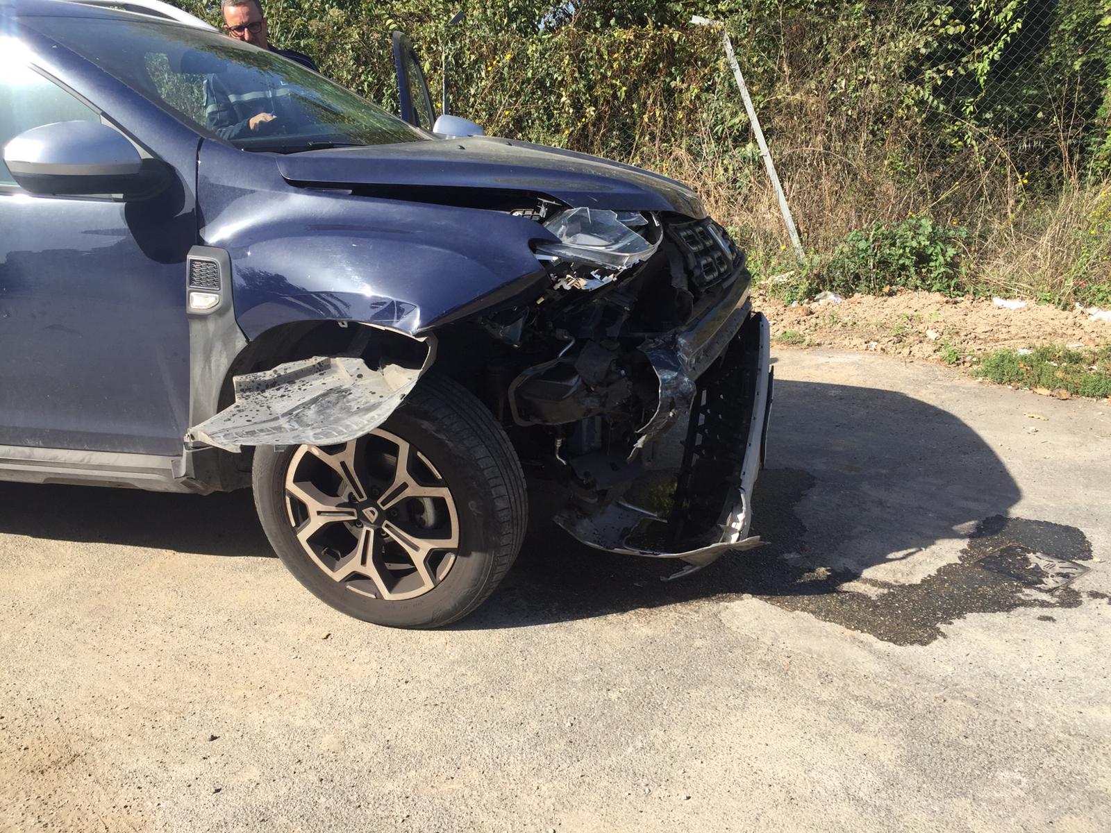 Scontro tra due auto al Rione Ferrovia, tre le persone coinvolte