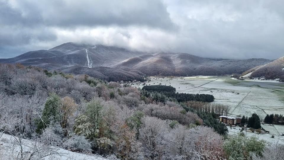 Freddo e neve: ecco i primi fiocchi in Irpinia e nel Sannio.