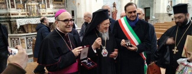 Il Patriarca di Costantinopoli in preghiera a San Bartolomeo