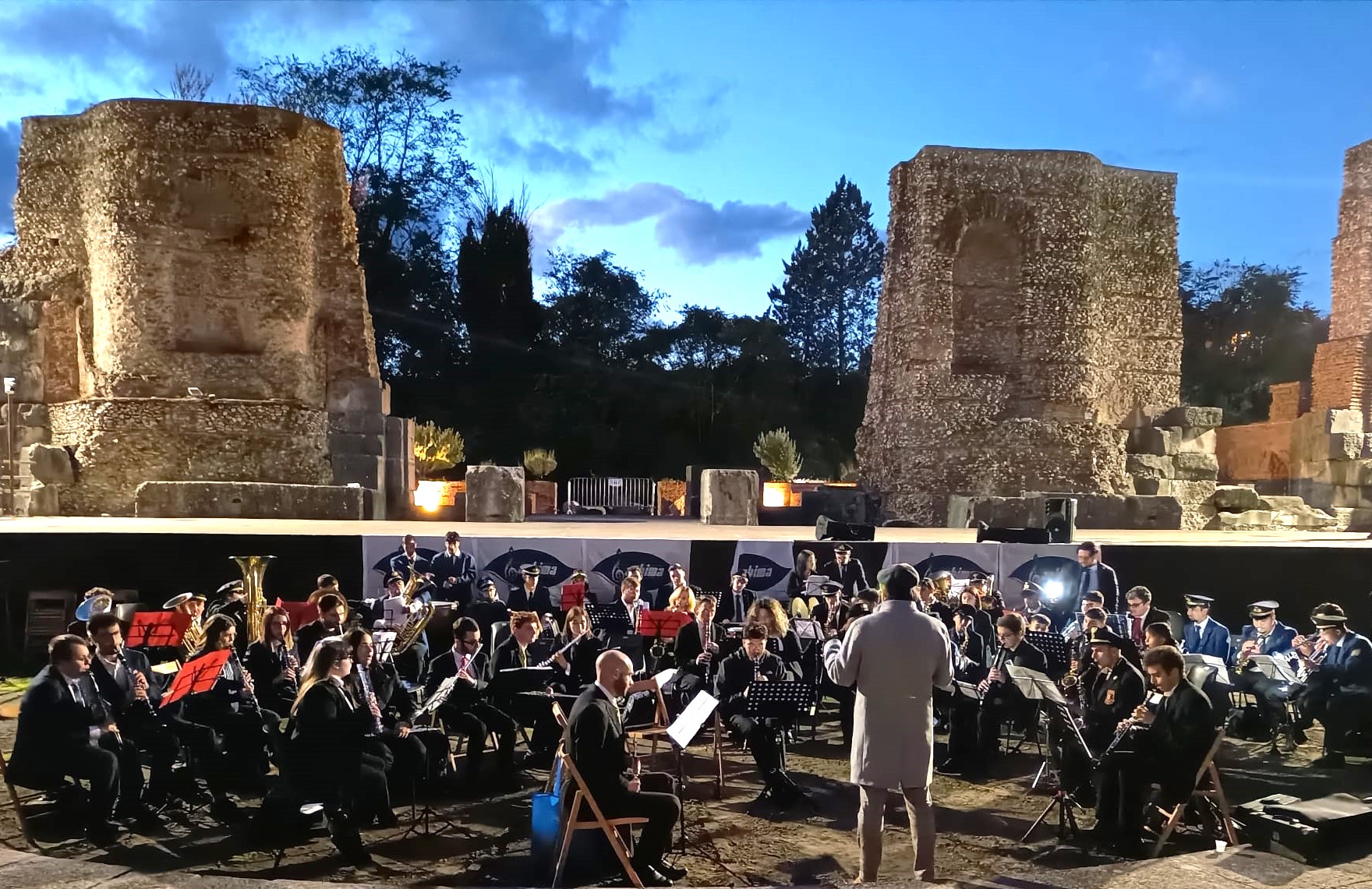 Il concerto della Banda Giovanile ANBIMA CAMPANIA al teatro Romano di Benevento