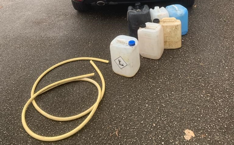 Amorosi, giovane casertano sorpreso con taniche di gasolio in macchina: denunciato per ricettazione