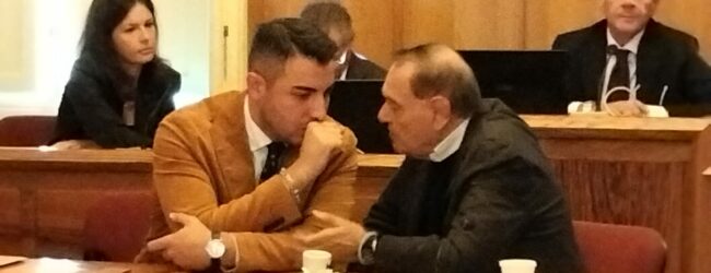 Mastella revoca la delega all’istruzione al consigliere Farese