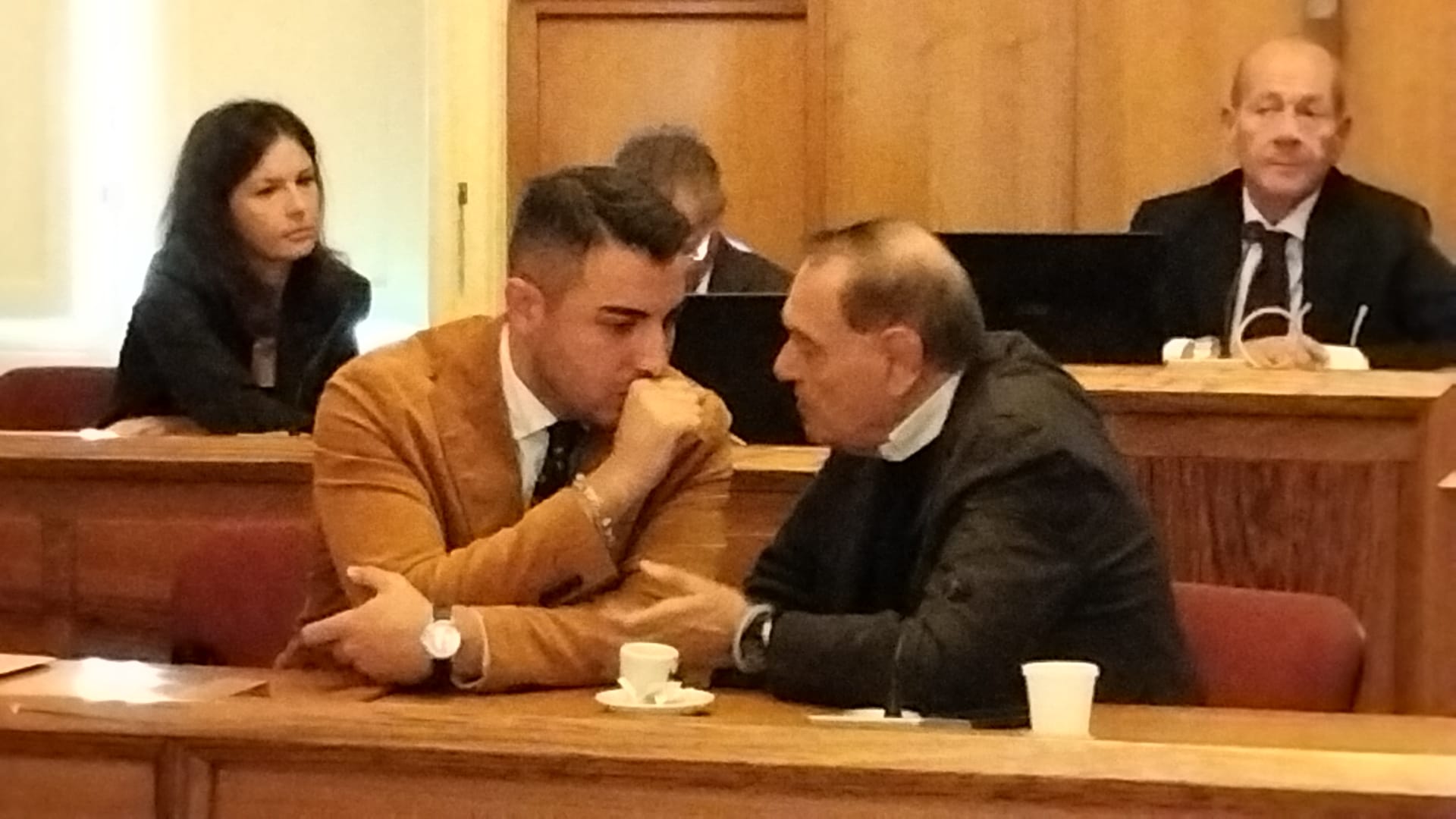 Mastella revoca la delega all’istruzione al consigliere Farese