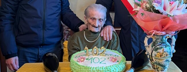 Castelvenere festeggia i 102 anni di nonna Nicolina