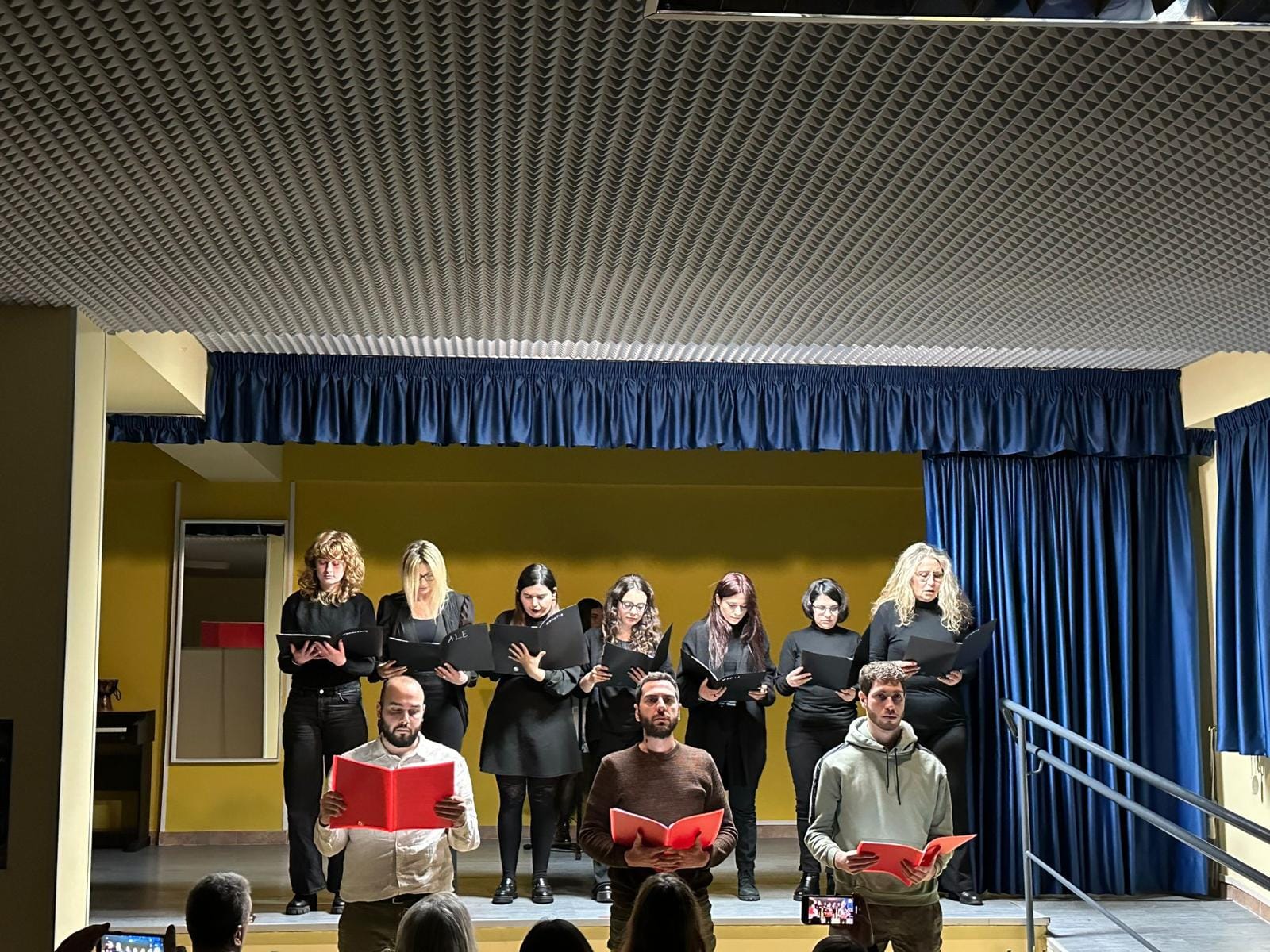 “Un Natale al fronte”, grandi emozioni e ottima performance per gli allievi attori del laboratorio TeSt-TeatroStage