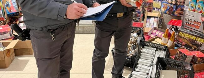 Gdf Benevento: maxi sequestro di fuochi d’artificio illegali. Un arresto a Santa Croce del Sannio