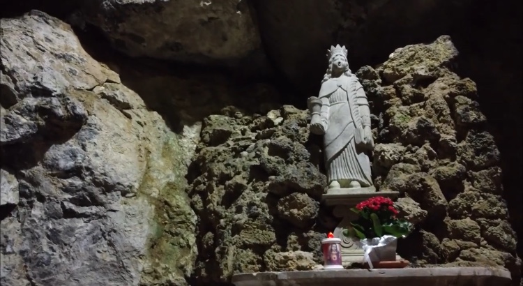 Santa Lucia tra fede e tradizione. A Sassinoro il rito dell’unzione degli occhi