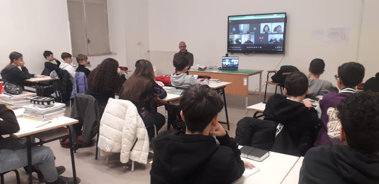 Avellino| Scuolasenzabulli fa tappa all’Ic Colombo-Solimena, Di Meo: ai giovani gli strumenti per affrontare questi fenomeni