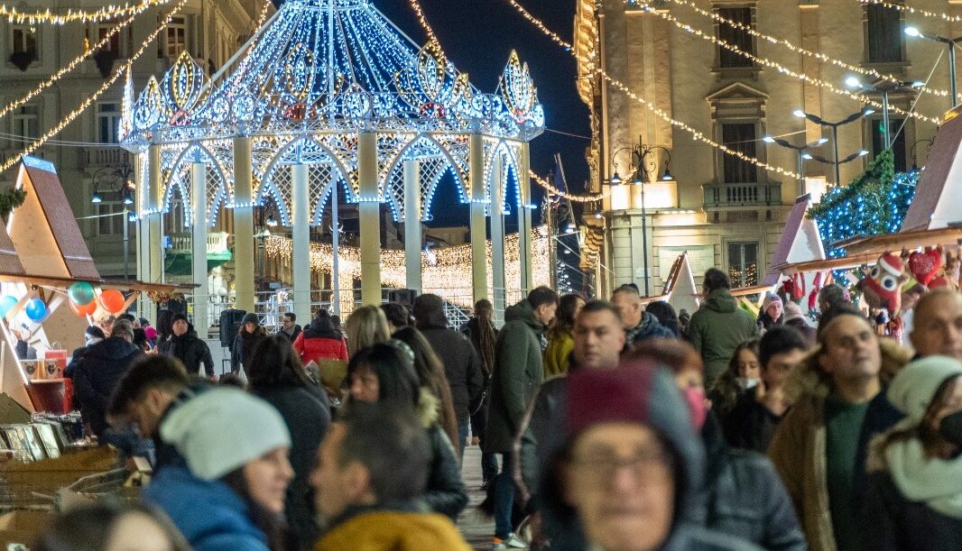 Il Natale arriva ad Avellino, partono i Mercatini di Piazza Libertà