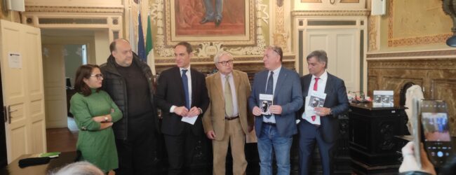 Sant’Agata De’Goti, successo per la presentazione del libro “Professor Pulcinella lezione di legalità”