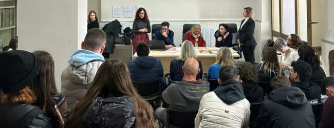 Al Tribunale di Benevento la mostra dei lavori ‘Lo sguardo di chi ha visto’