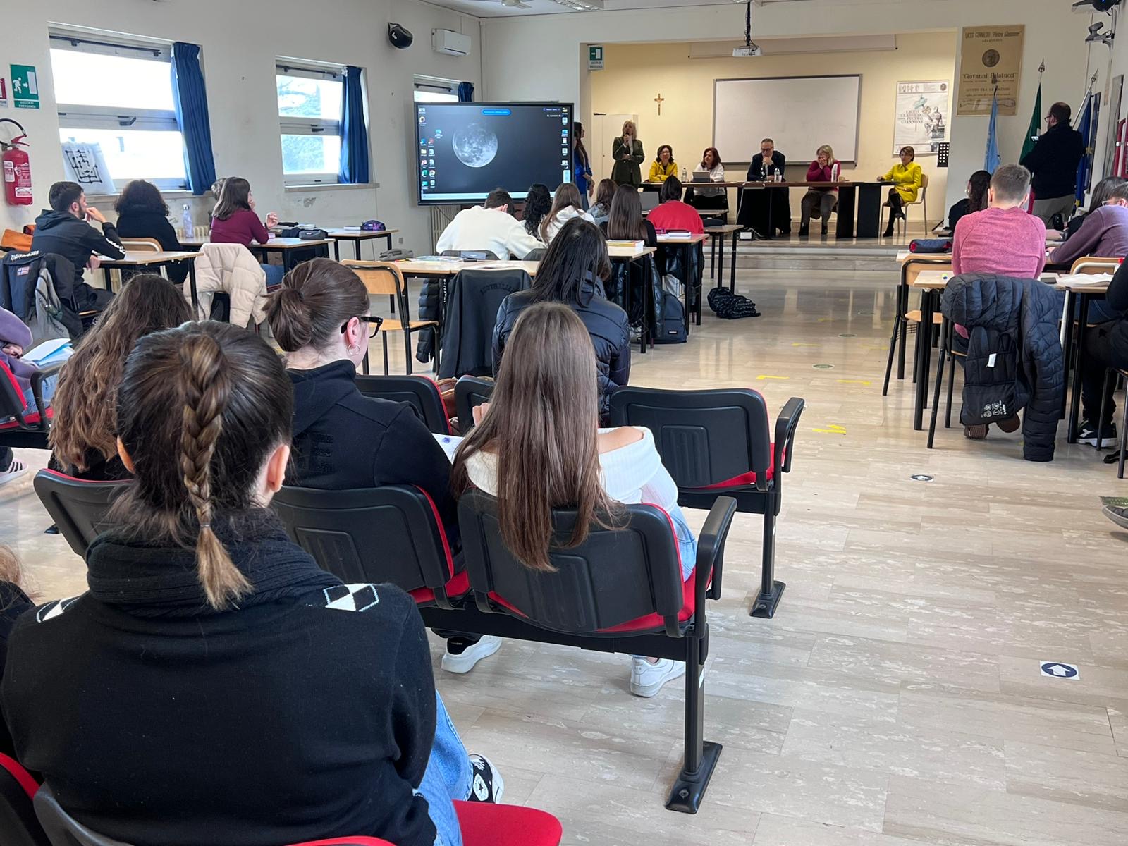 Gli studenti del Liceo Giannone di Benevento a lezione di “Educazione Sanitaria”