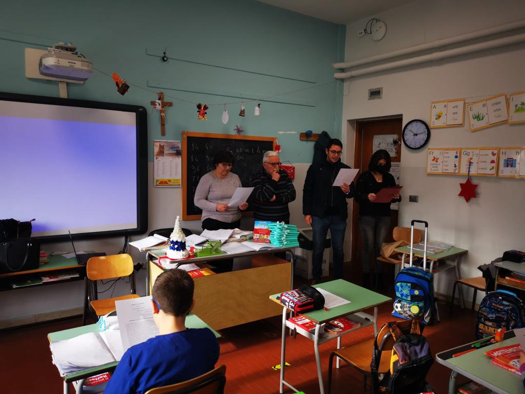 Castelvenere, l’amministrazione comunale regala il Piccolo libro della Costituzione agli alunni della scuola primaria