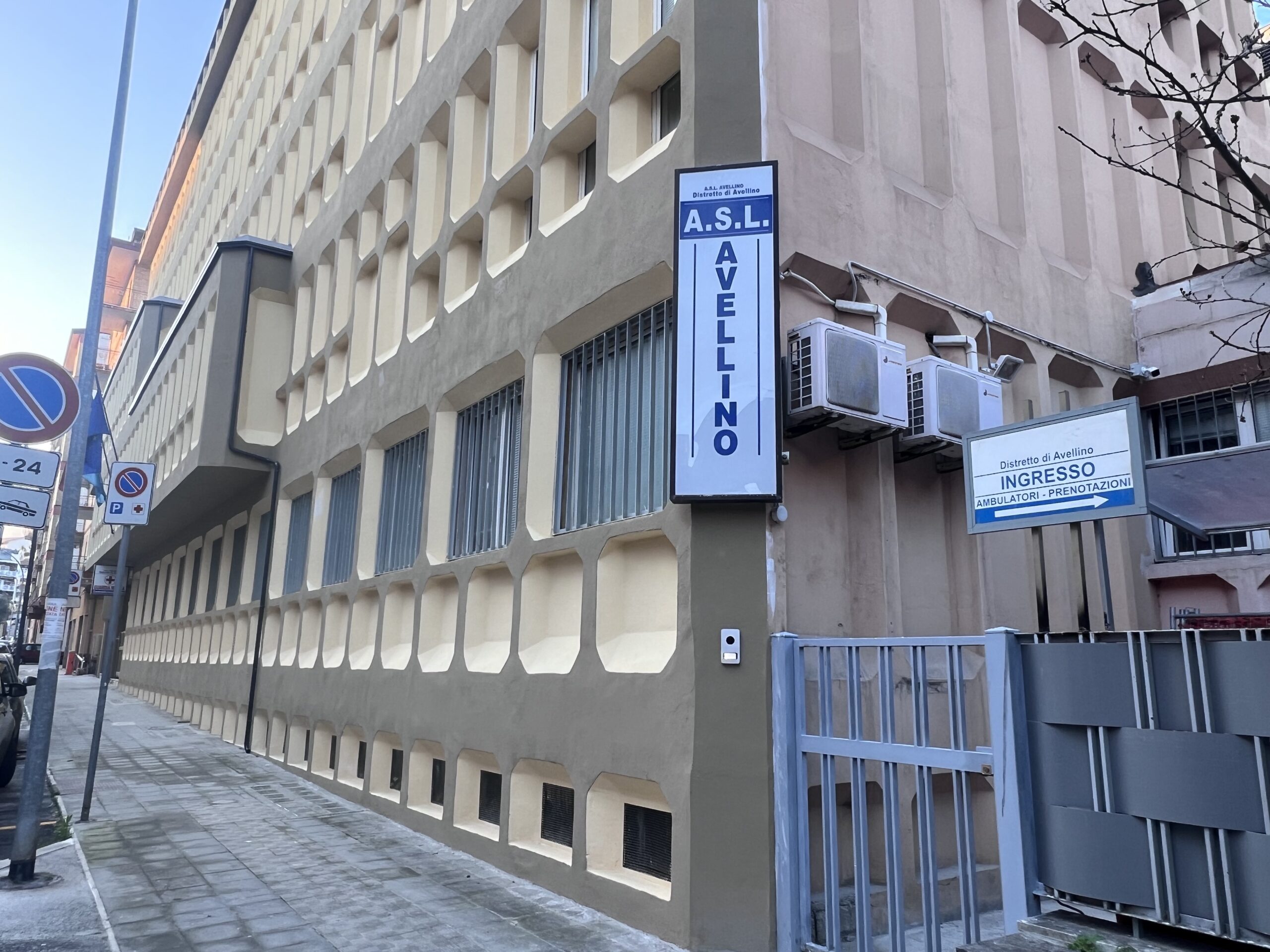 Donazione di organi: l’11 Aprile l’Asl si illumina di rosso. In Irpinia 67 mila persone hanno detto “sì”
