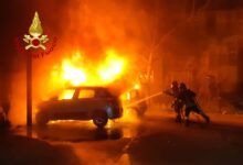 Avellino| Incendio nella notte a Rione Parco, evacuate 3 famiglie degli alloggi popolari. Sul posto anche Festa