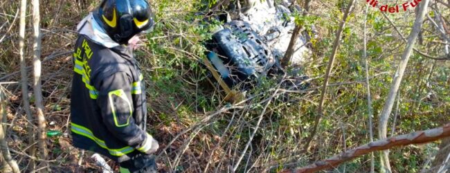 Sturno| Auto si ribalta e finisce in una scarpata, portati in ospedale la 45enne al volante e il figlio 12enne