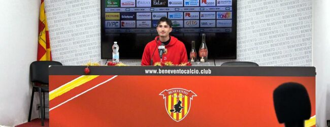 Benevento, Viscardi: “Giocare per questa maglia è un sogno. Con Auteri ci siamo compattati”