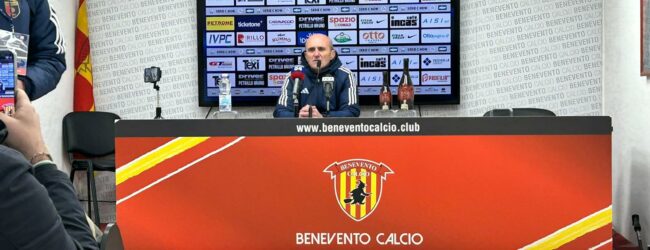 Casertana, Cangelosi: “Tutti piangono, stavolta parlo anche io: decisioni arbitrali sbagliate”