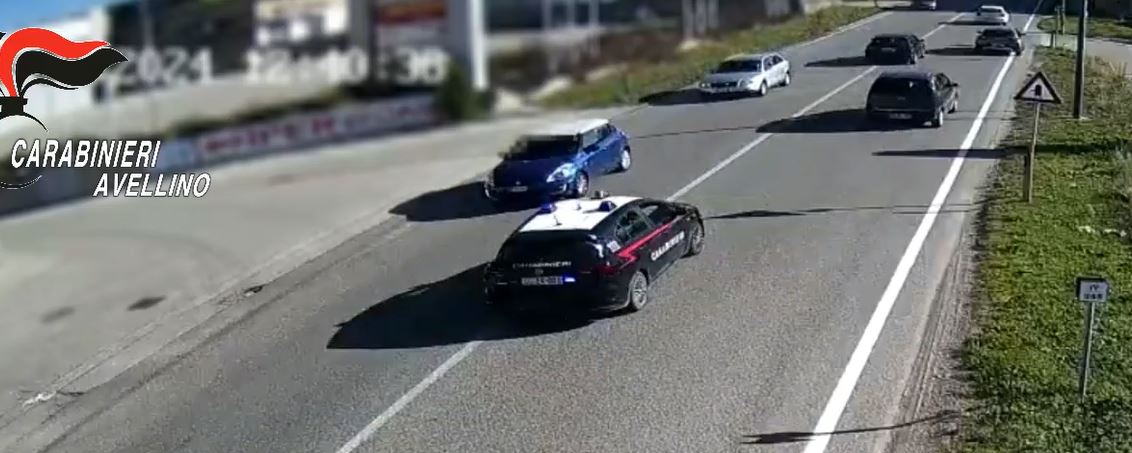 Atripalda, 34enne tenta di rubare auto e si dà alla fuga: arrestato al termine di un inseguimento concluso a Ponte