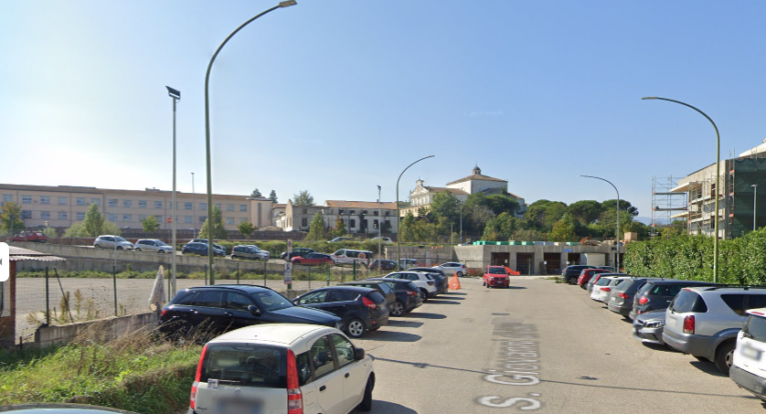 Parcheggi Trotta, la denuncia di una cittadina