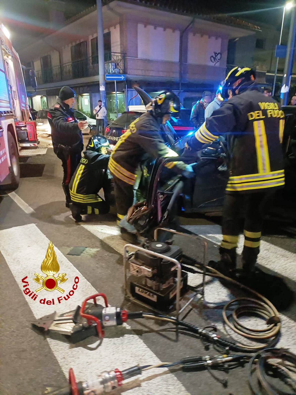 Avellino| Grave incidente nella notte in via Colombo, 33enne trasportato in eliambulanza all’ospedale Del Mare