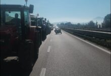 La marcia dei trattori..lenta e rumorosa