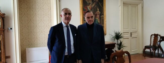 Noi di Centro, Vessichelli si dimette. Mastella:”nuovo presidente potrebbe essere una donna”