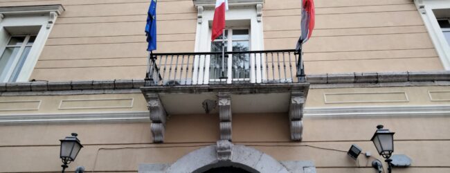 Comune di Benevento diffida la ditta esecutrice per difformità nella realizzazione della stazione di Ricarica veicoli elettrici a via Pietro Nenni