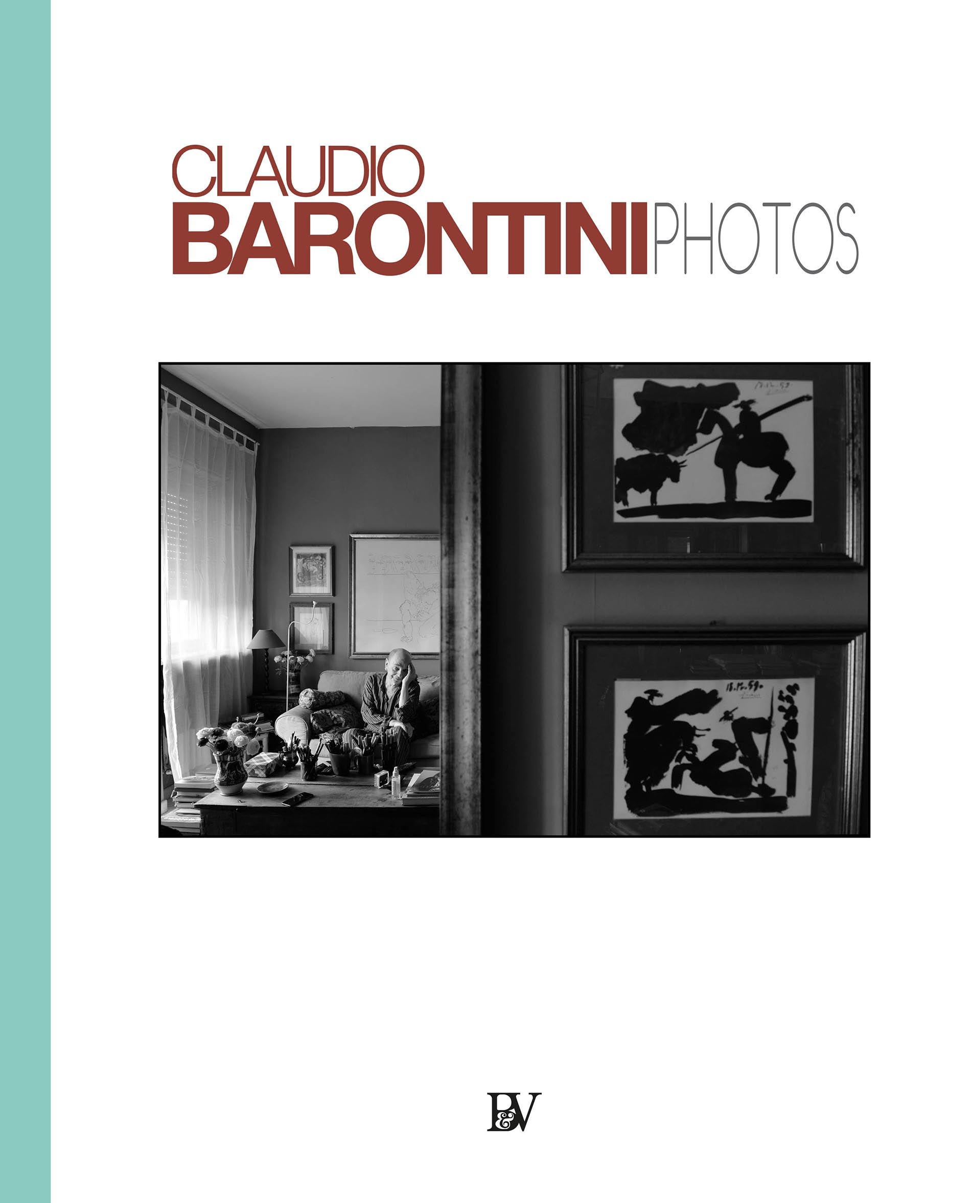 A Casa Sanremo tra libri, musica e la foto di Re Carlo D’Inghilterra