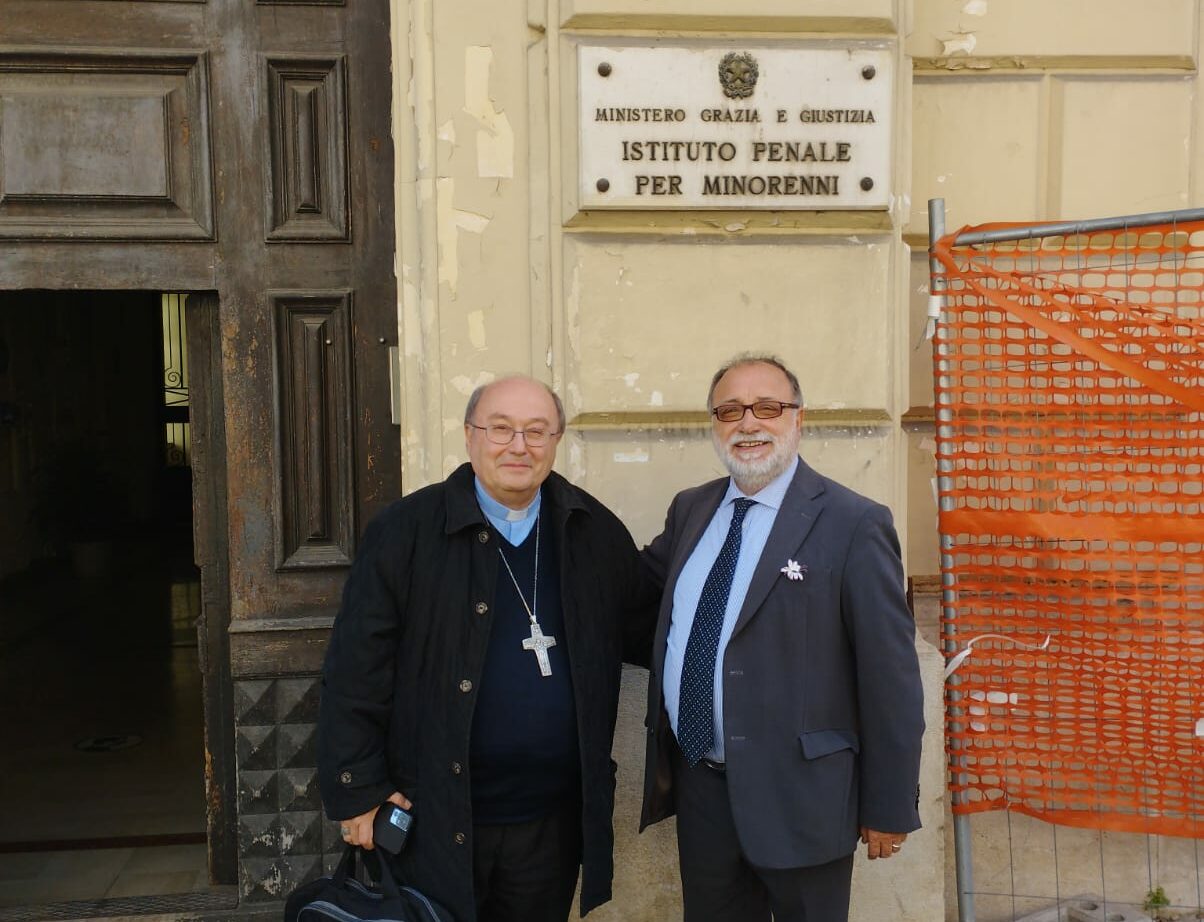 Via Crucis all’IPM di Airola, Ciambriello: “abbiamo bisogno di creare ponti, non muri”