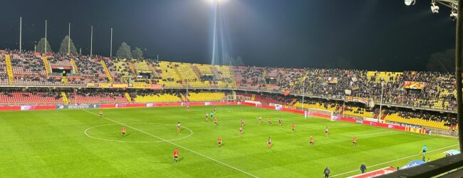 Benevento, comunicazione agli abbonati per l’ingresso allo stadio