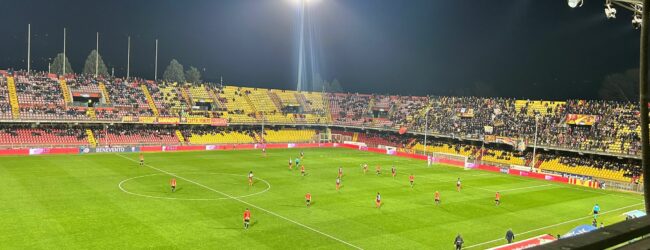 Benevento-Messina: 1-1. Frisenna regala il pari al 90esimo. La Strega frena, occasione di fuga per la Juve Stabia