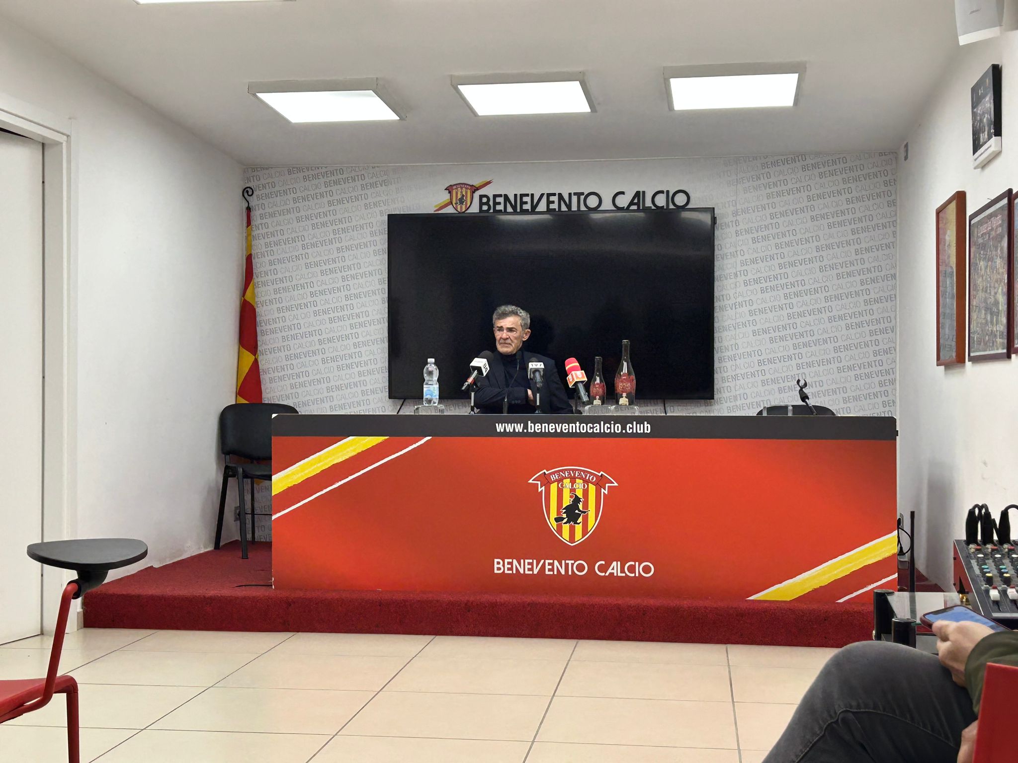 Benevento, Auteri: “Le chiacchiere se le porta il vento. Pensiamo alla nostra crescita di gioco, ci manca un ultimo step”
