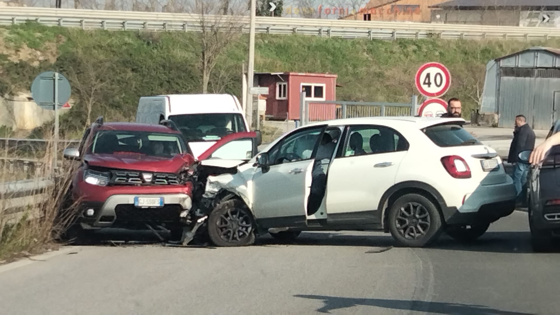 San Giorgio del Sannio, scontro tra due auto all’uscita della tangenziale