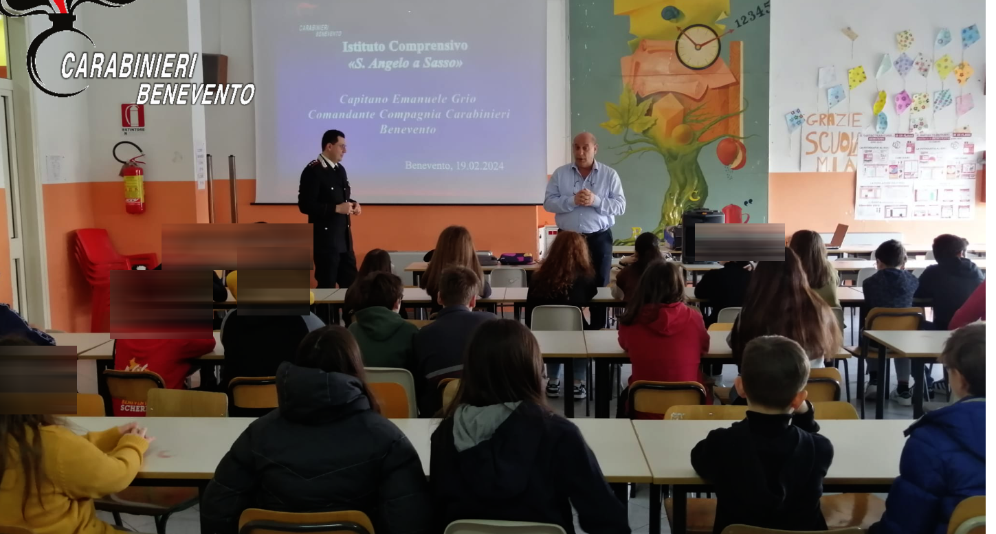 Cultura della legalità, i Carabinieri incontrano gli studenti e genitori della scuola “Sant’Angelo a Sasso”