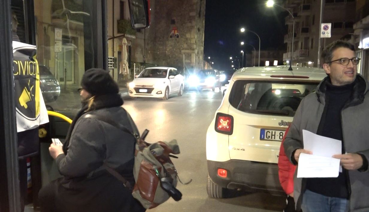 Violenze sugli autobus urbani: politica, sindacati e associazioni si mobilitano. Domani vertice in Prefettura