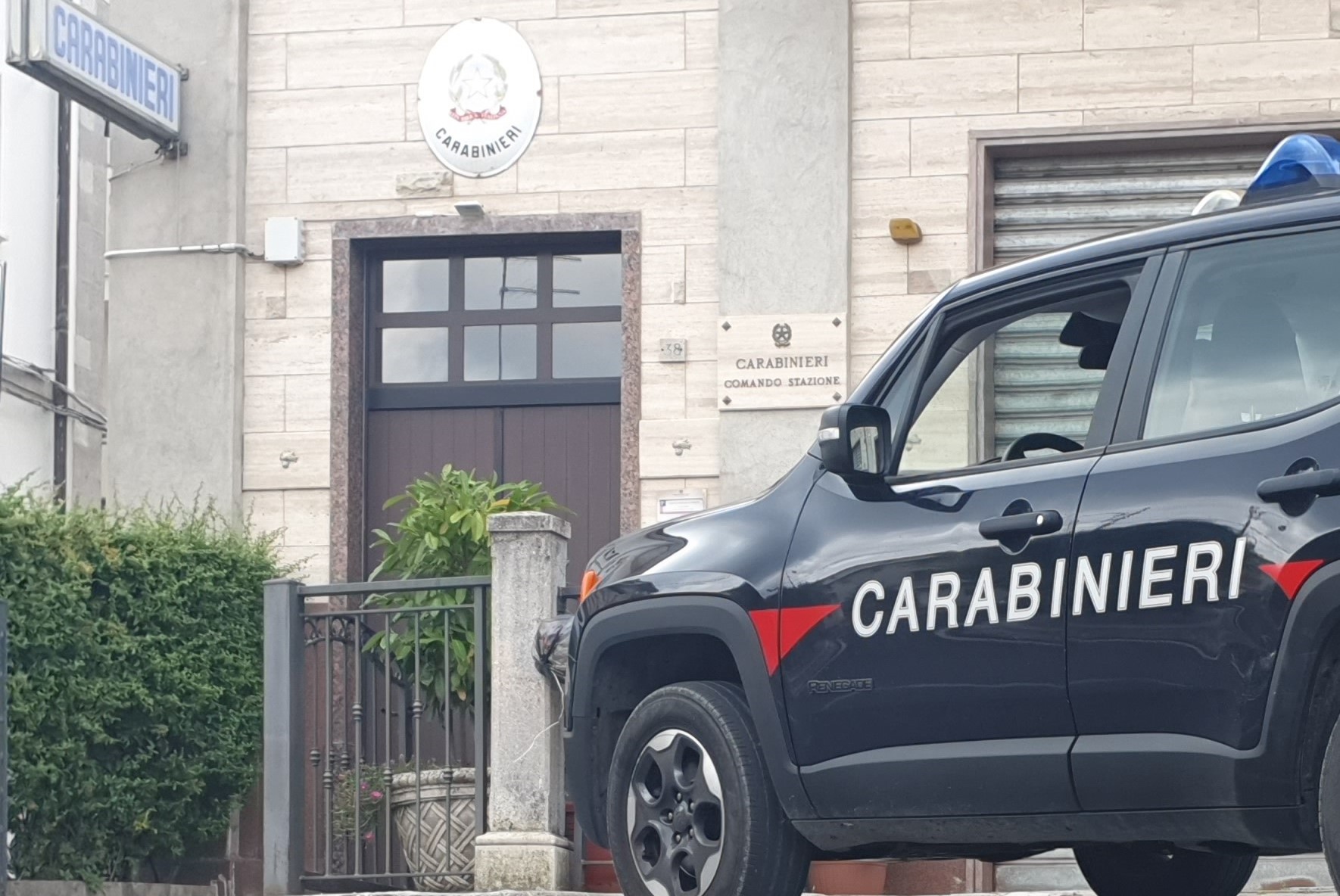 Sant’Andrea di Conza, maltrattamenti in famiglia: arrestato 34enne