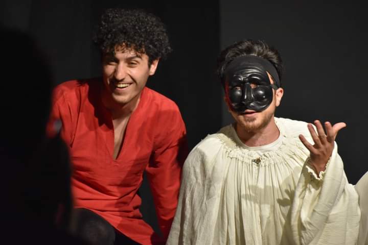 Torna Rapsodie con lo spettacolo “Comedians during the Plague”: appuntamento il 28 aprile