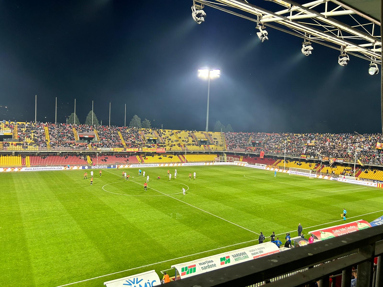 Benevento-Juve Stabia: 0-0. Le Vespe festeggiano al “Vigorito” il ritorno in Serie B