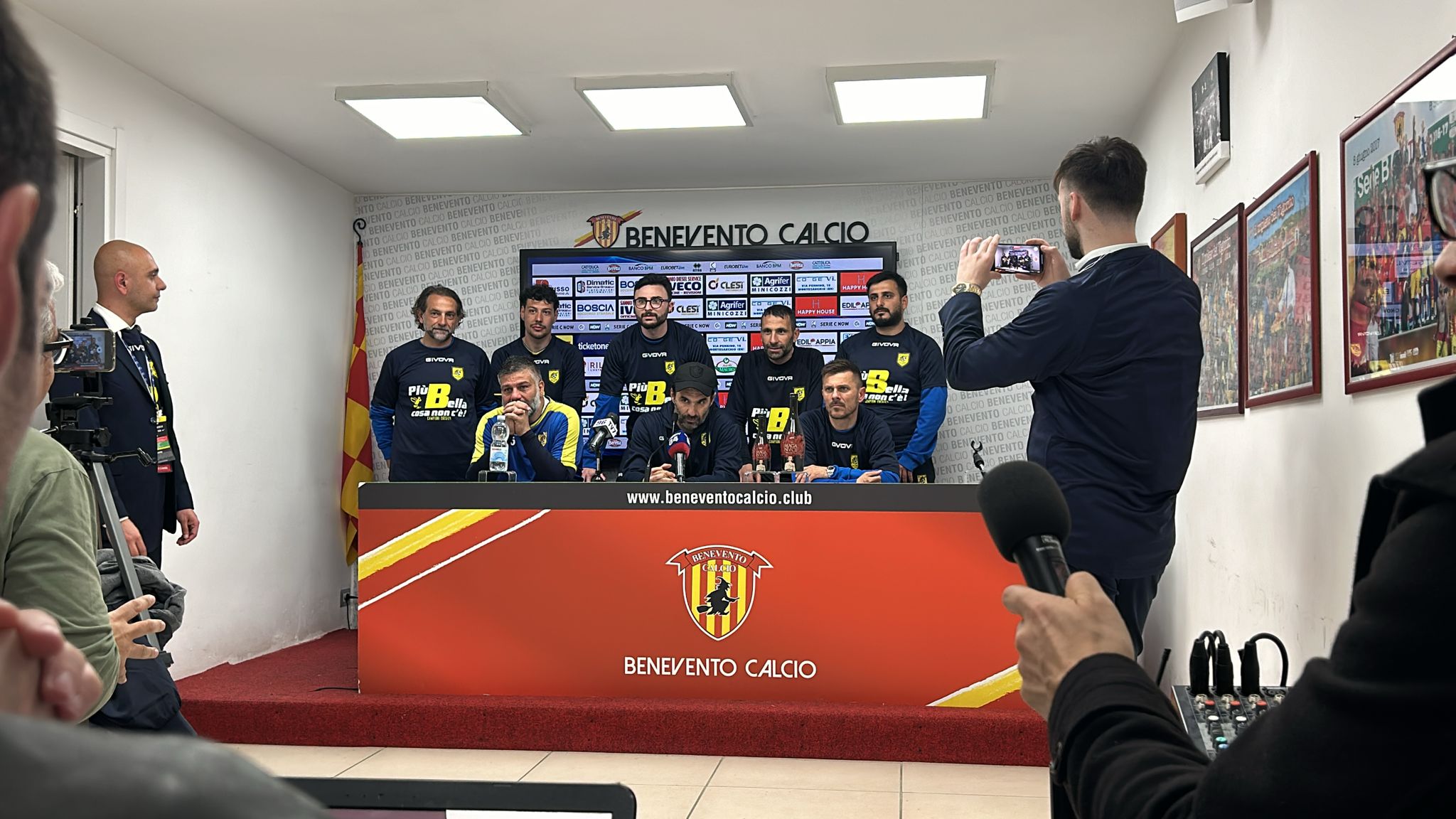 Juve Stabia, Pagliuca: “Grande gioia, ad inizio stagione non pensavamo di poter arrivare a questo punto. Ecco la mia dedica…”