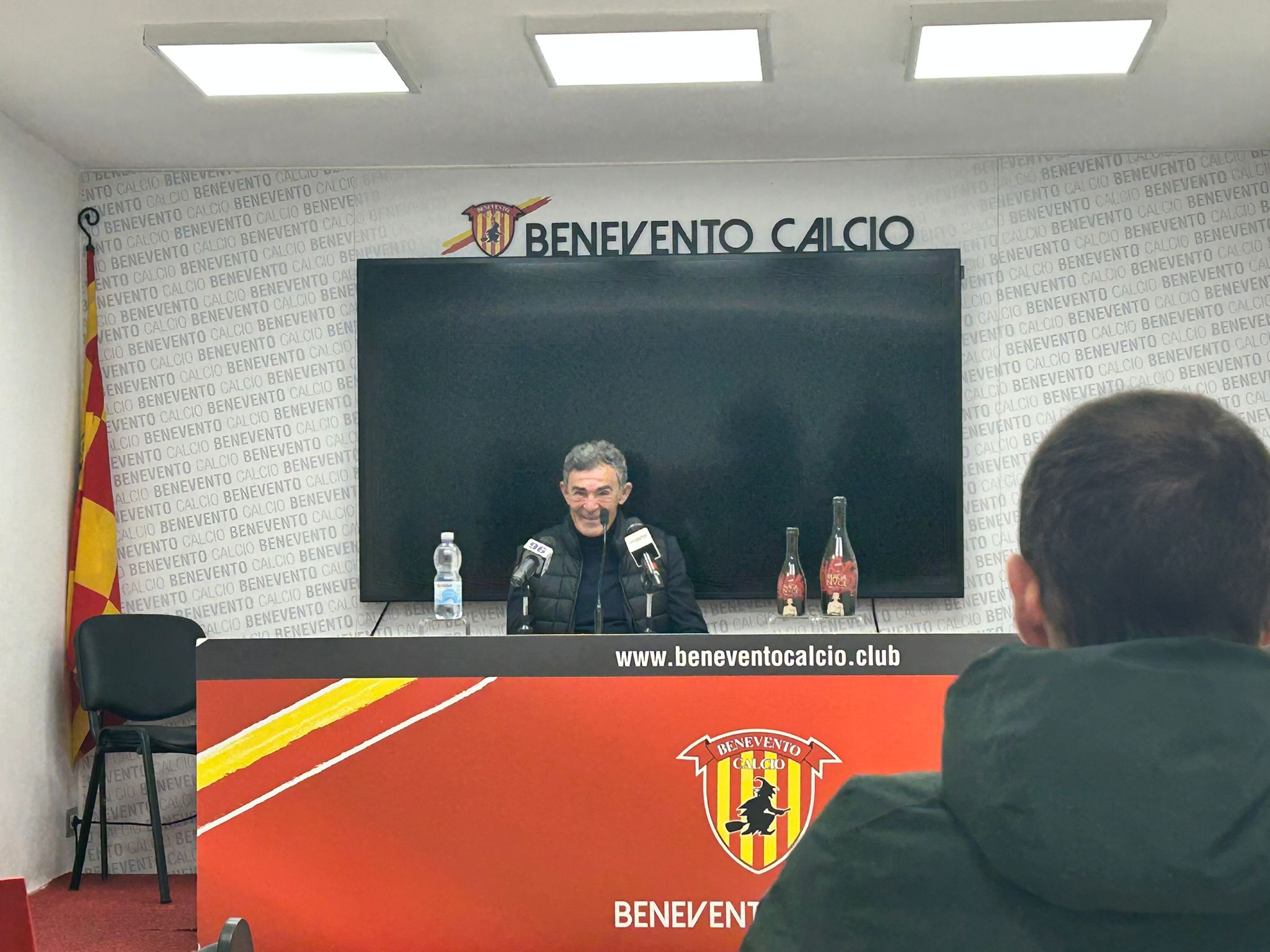 Benevento, Auteri: “Felice per gli attaccanti, non siamo più quelli di qualche mese fa. I tifosi sono con noi”