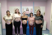 “San Pio”, al Corso di Accompagnamento alla Nascita le mamme si dilettano anche con il body painting