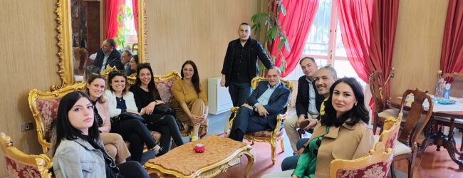 Il sindaco Mastella ha incontrato una delegazione delle famiglie della scuola Bilingue