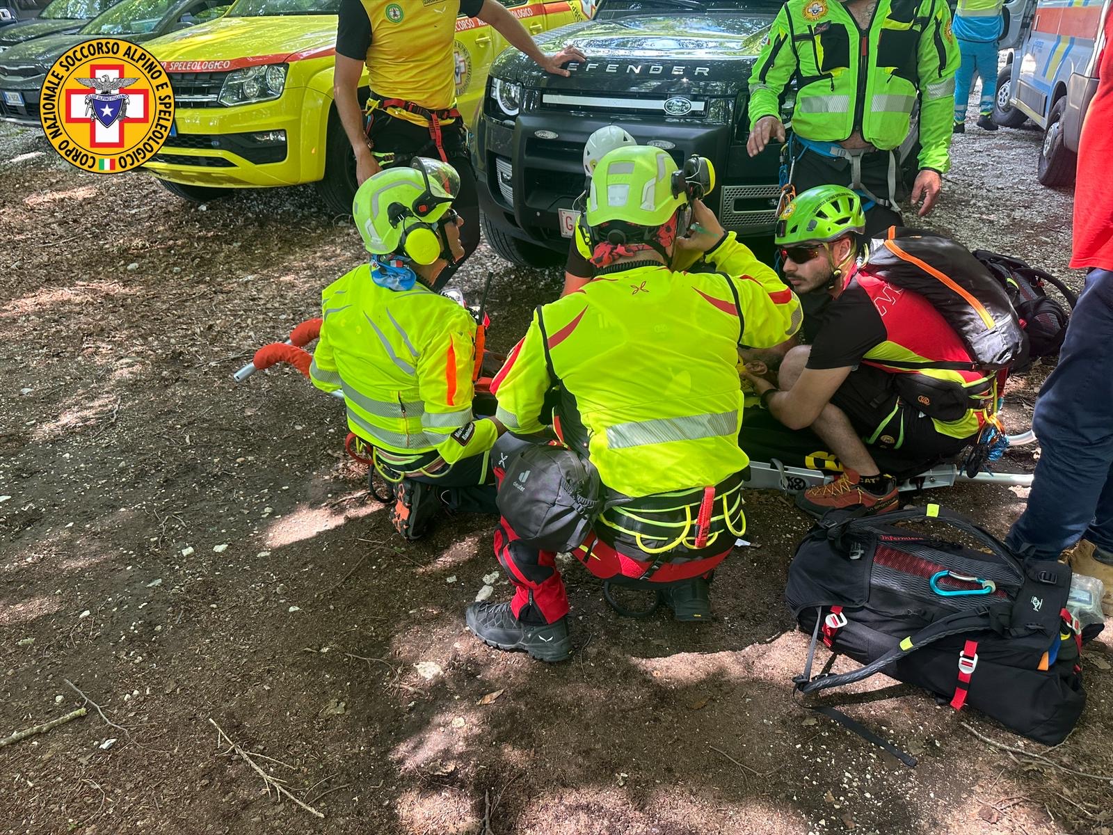 Montella, sasso travolge due alpinisti: un ferito