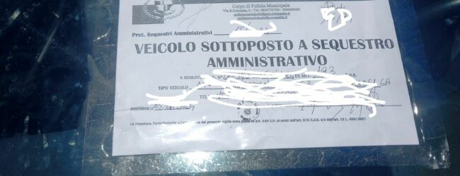 Permesso per invalidi intestato a persona deceduta, denunciato dipendente pubblico in servizio a Benevento