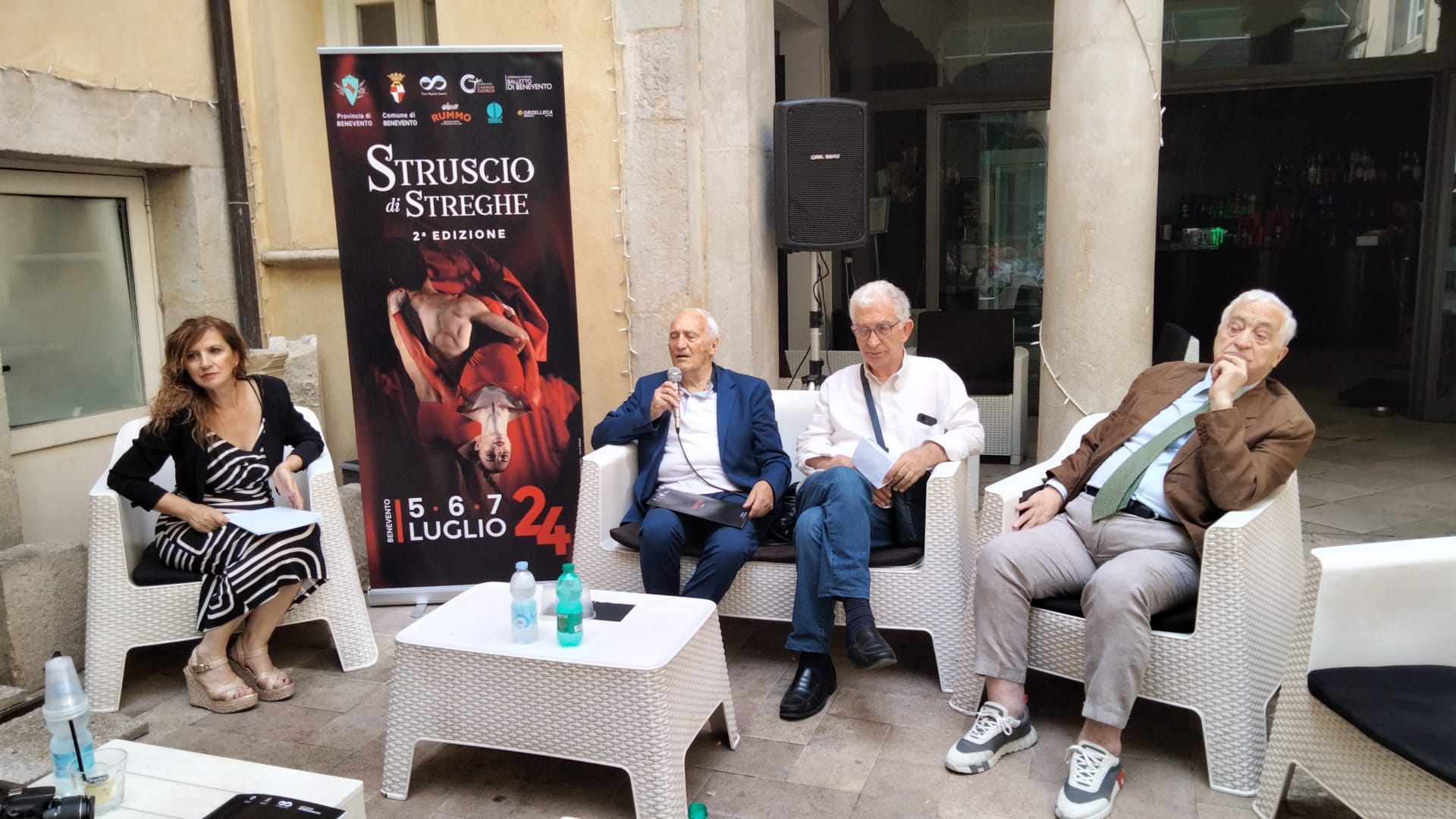 “Struscio di Streghe”, Benevento danza al ritmo delle Janare