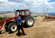Conza della Campania, armeggia con il rimorchio del trattore: 77enne ferito