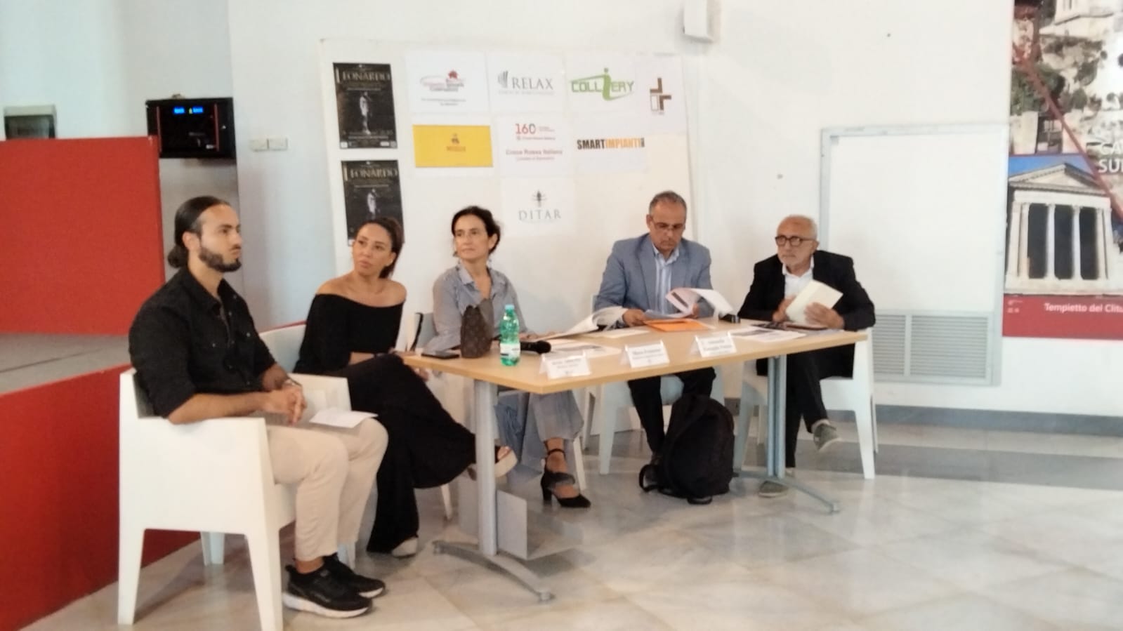 “Leonardo, il mito del Rinascimento”: colossal intimista al Teatro Romano