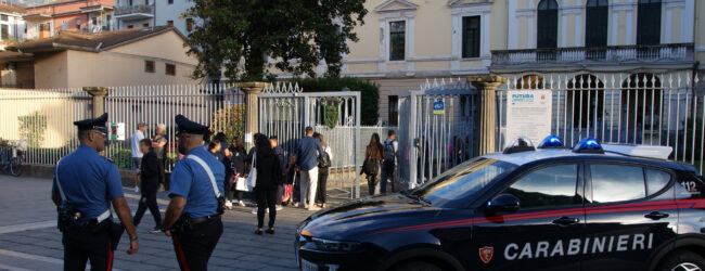 Irpinia| Uso di droga e atti di bullismo, pattugliamenti dei carabinieri nei pressi degli istituti scolastici